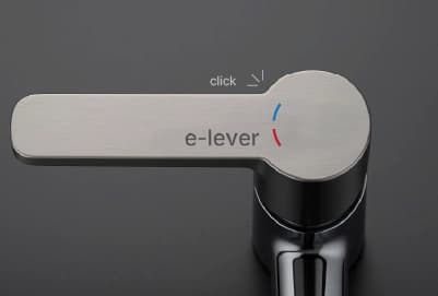 Cần gạt tạo điểm "tick" ở vị trí nước lạnh, giúp nhận biết ranh giới nước lạnh - nước nóng và tránh kích hoạt máy nước nóng không cần thiết.